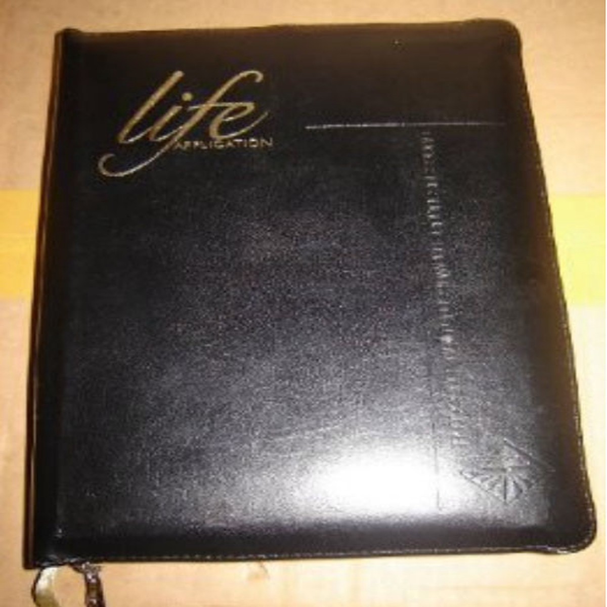 Thai Application Study Bible - Old Testament / Black Leather with ZIPPER